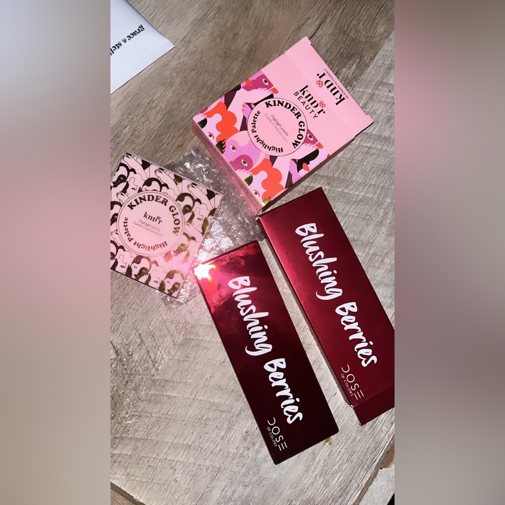Dose of Colors Blushing Berries Palette Bundle